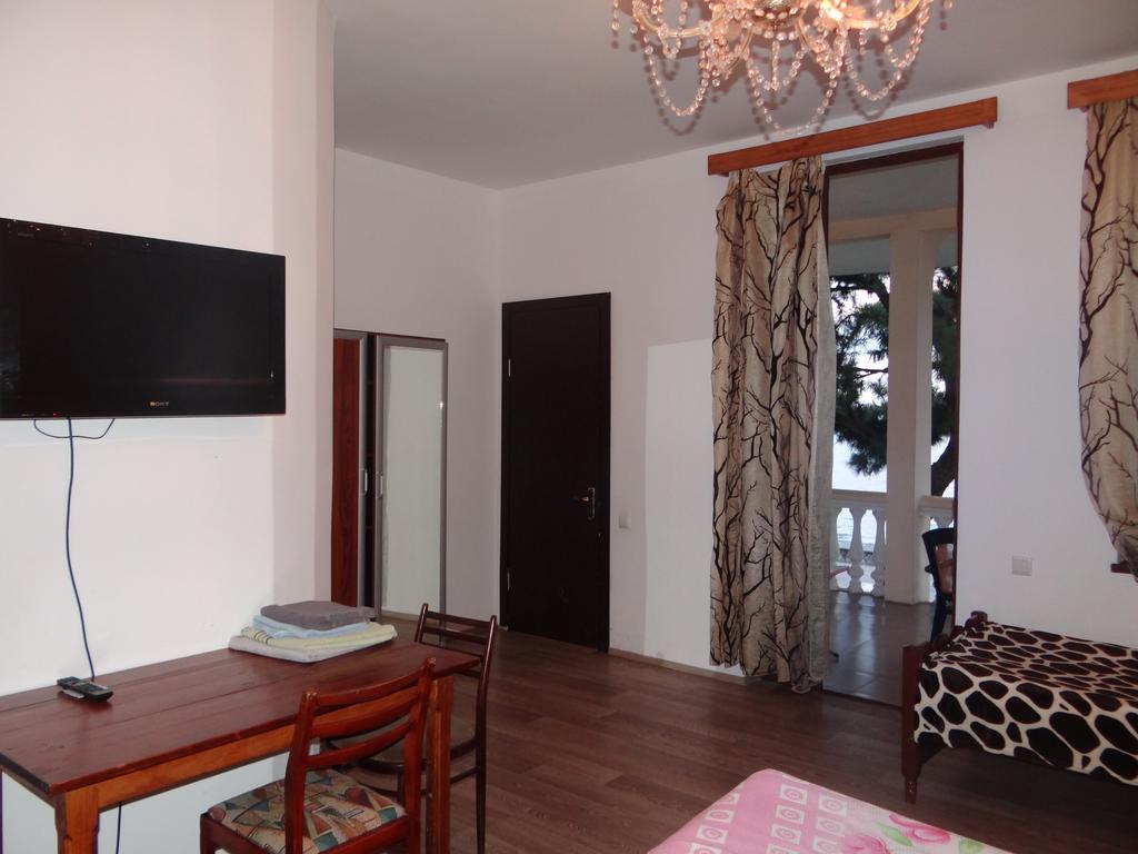 Festina Lente Hotel Kobuleti Luaran gambar
